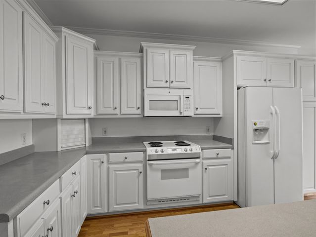123 S Lake Emory Drive, Inman, SC 29349