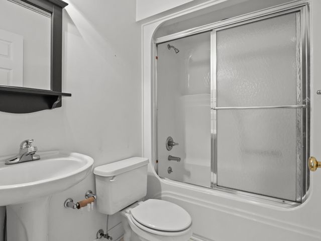 123 S Lake Emory Drive, Inman, SC 29349