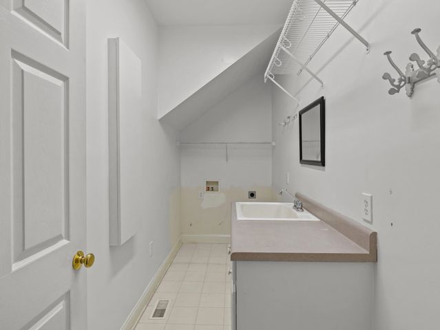 123 S Lake Emory Drive, Inman, SC 29349