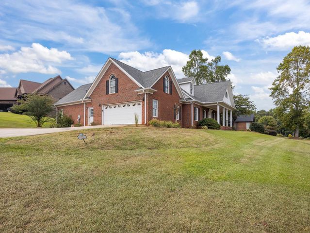 123 S Lake Emory Drive, Inman, SC 29349