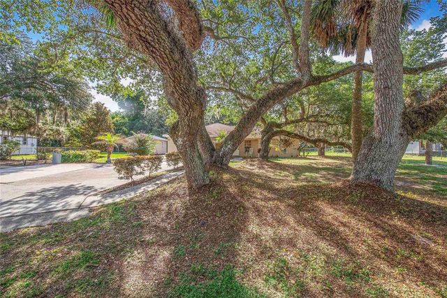 33 PINEWOOD DRIVE, Haines City, FL 33844