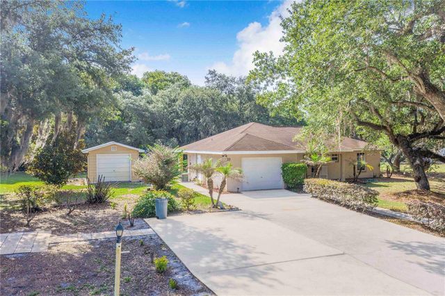 33 PINEWOOD DRIVE, Haines City, FL 33844
