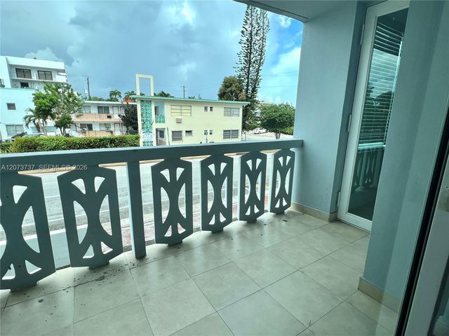 8233 Harding Avenue 204, Miami Beach, FL 33141