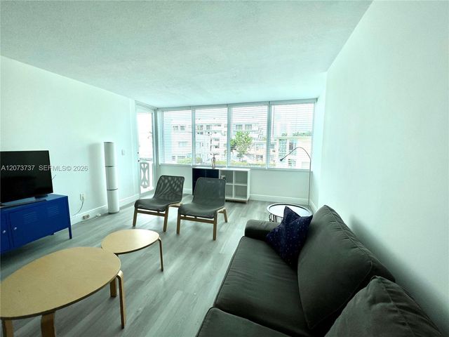 8233 Harding Avenue 204, Miami Beach, FL 33141