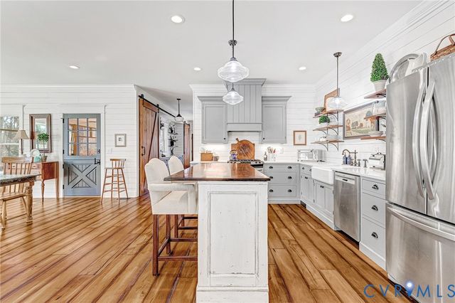 11378 Emerald Woods Ln, Mechanicsville, VA 23116