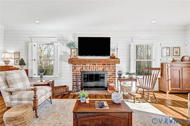 11378 Emerald Woods Ln, Mechanicsville, VA 23116