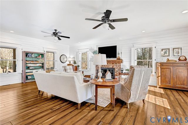 11378 Emerald Woods Ln, Mechanicsville, VA 23116