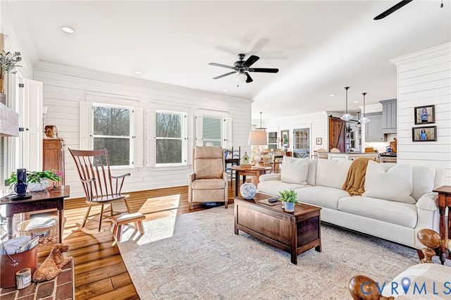 11378 Emerald Woods Ln, Mechanicsville, VA 23116