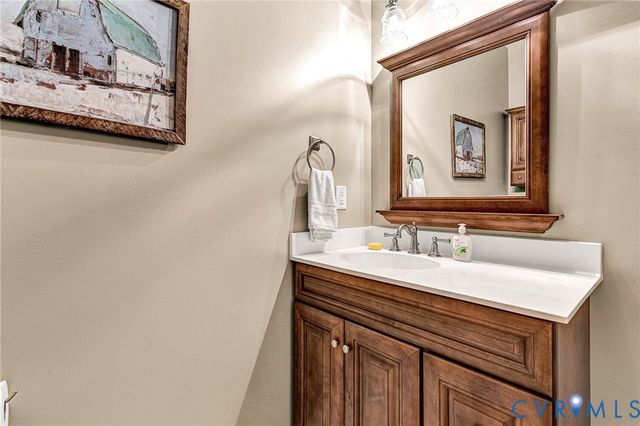 11378 Emerald Woods Ln, Mechanicsville, VA 23116