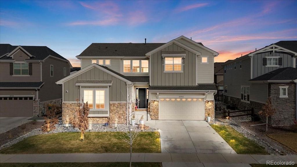 6742 S Waterloo Court, Aurora, CO 80016