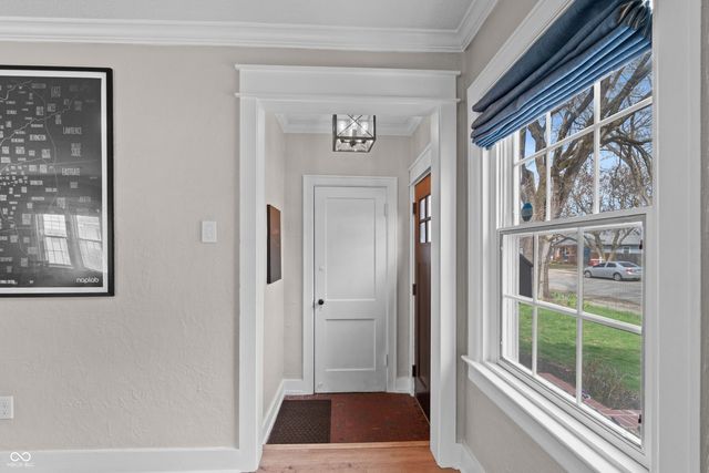 6174 Burlington Avenue, Indianapolis, IN 46220