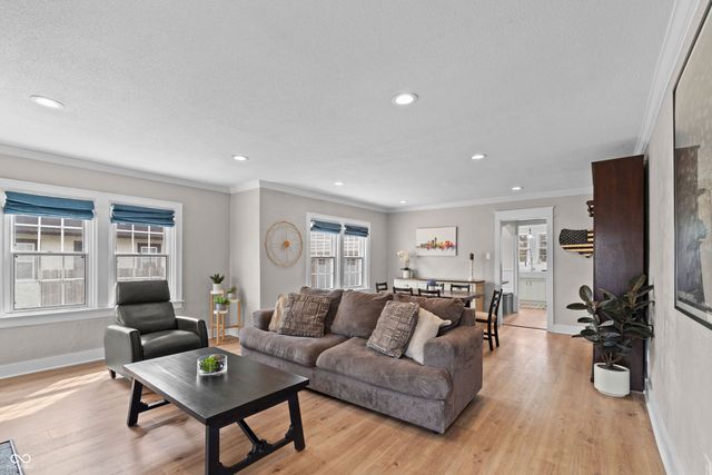 6174 Burlington Avenue, Indianapolis, IN 46220