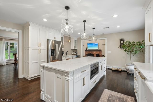 662 Juniper Pl, Franklin Lakes Boro, NJ 07417