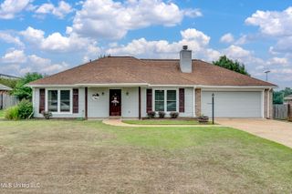 693 Southern Oaks Drive, Florence, MS 39073
