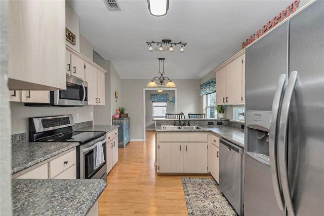 11170 SW 72ND AVENUE, Ocala, FL 34476