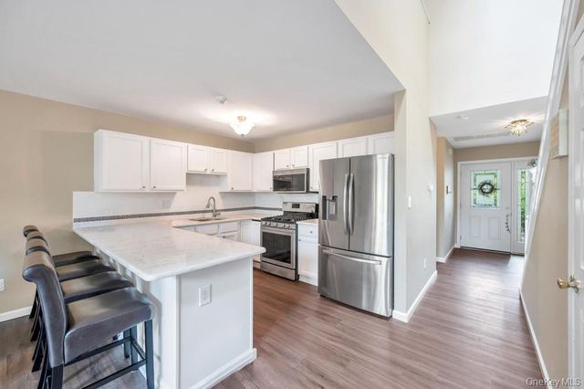 194 Gothic Circle, Manorville, NY 11949