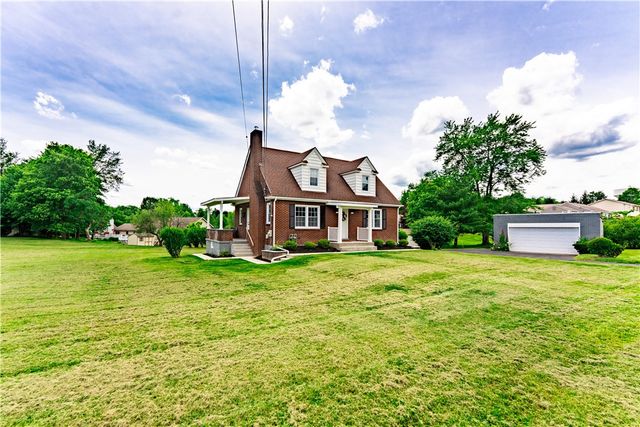 4515 Tuscarawas Rd, Brighton Twp, PA 15009