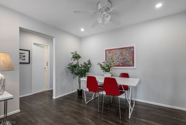 366 Hoover Ave, Unit 120 120, Bloomfield Twp., NJ 07003