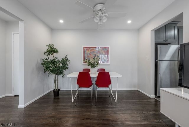 366 Hoover Ave, Unit 120 120, Bloomfield Twp., NJ 07003