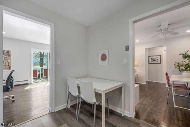 366 Hoover Ave, Unit 120 120, Bloomfield Twp., NJ 07003