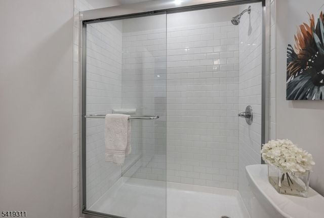 366 Hoover Ave, Unit 120 120, Bloomfield Twp., NJ 07003