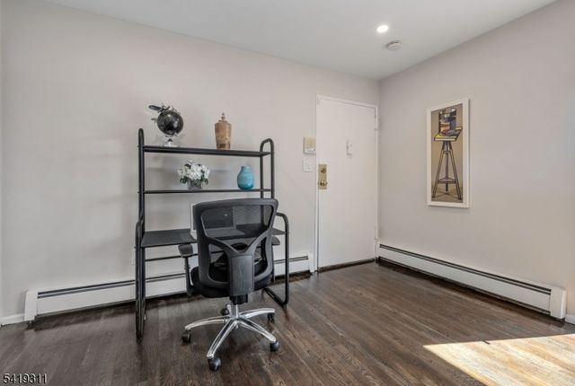 366 Hoover Ave, Unit 120 120, Bloomfield Twp., NJ 07003