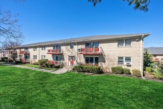 366 Hoover Ave, Unit 120 120, Bloomfield Twp., NJ 07003