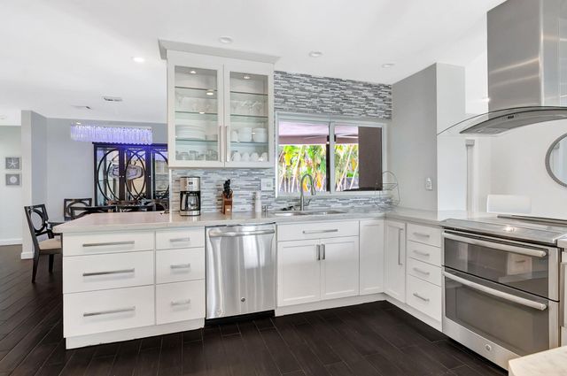 855 Berkeley Street, Boca Raton, FL 33487