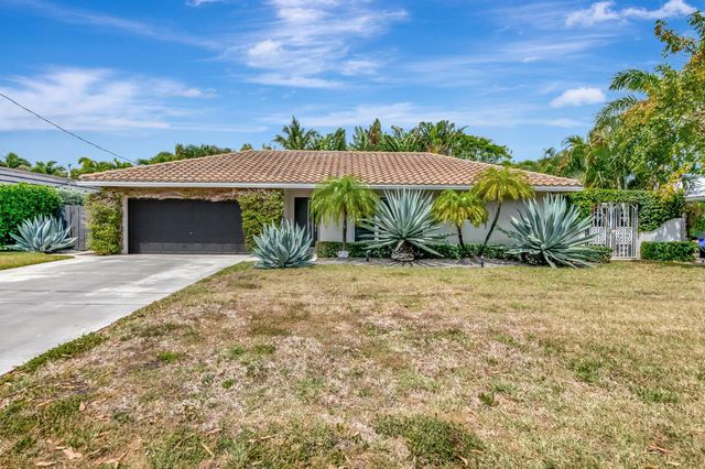 855 Berkeley Street, Boca Raton, FL 33487