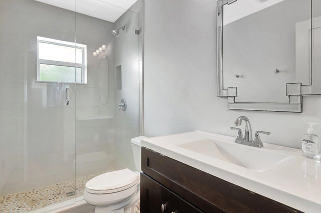 855 Berkeley Street, Boca Raton, FL 33487