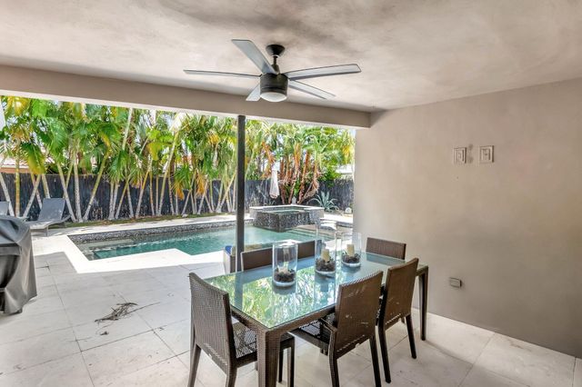 855 Berkeley Street, Boca Raton, FL 33487