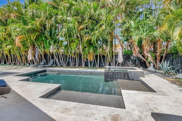 855 Berkeley Street, Boca Raton, FL 33487