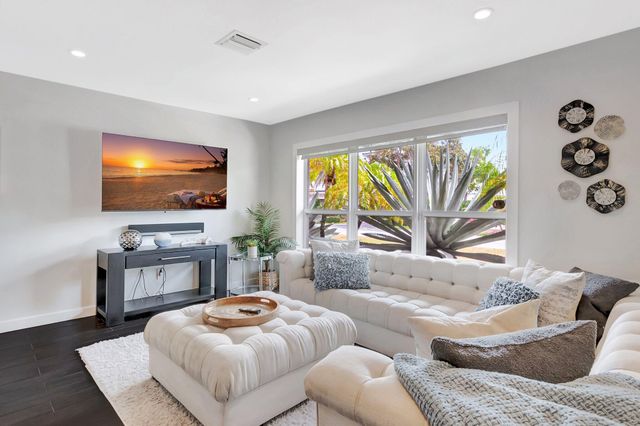 855 Berkeley Street, Boca Raton, FL 33487