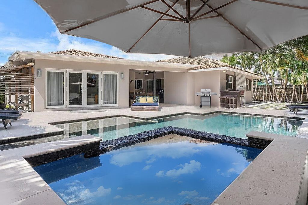 855 Berkeley Street, Boca Raton, FL 33487