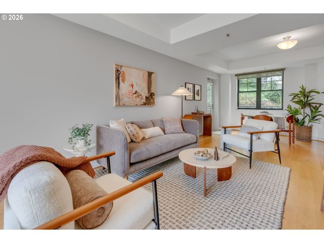 2430 Nw WESTOVER Rd 1-202, Portland, OR 97210