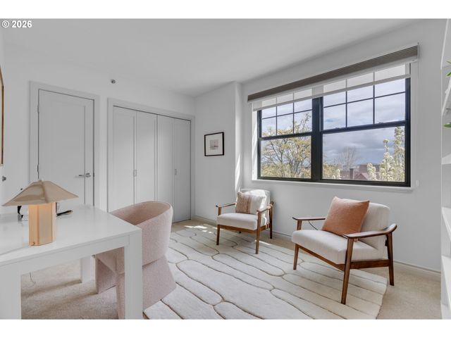 2430 Nw WESTOVER Rd 1-202, Portland, OR 97210