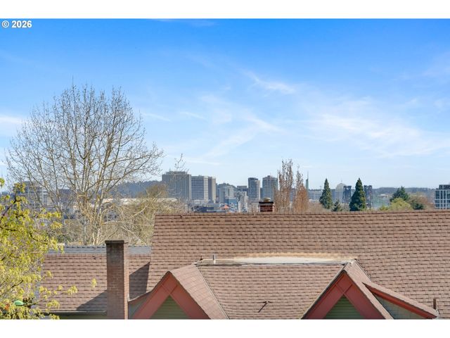 2430 Nw WESTOVER Rd 1-202, Portland, OR 97210