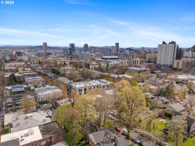 2430 Nw WESTOVER Rd 1-202, Portland, OR 97210