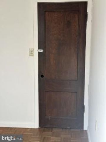 217-219 E AVE, Mount Carmel, PA 17851