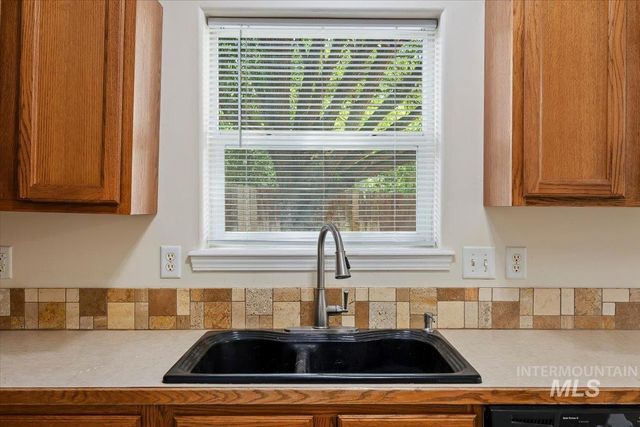 226 Teton St, Twin Falls, ID 83301