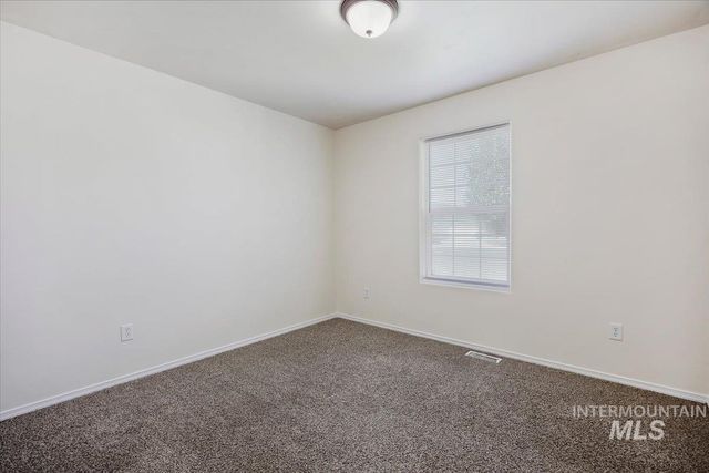 226 Teton St, Twin Falls, ID 83301