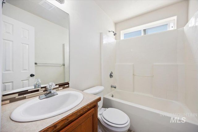 226 Teton St, Twin Falls, ID 83301