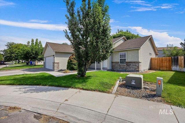 226 Teton St, Twin Falls, ID 83301