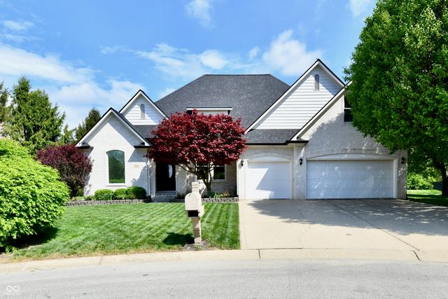 1708 Woodcroft Court, Greenwood, IN 46143