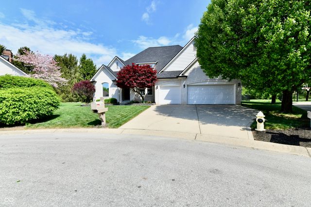 1708 Woodcroft Court, Greenwood, IN 46143