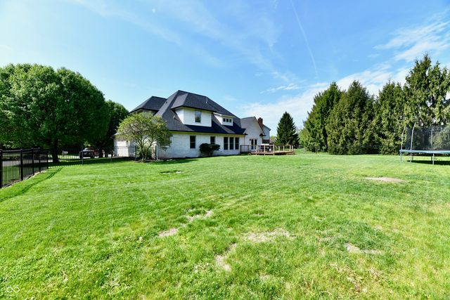 1708 Woodcroft Court, Greenwood, IN 46143