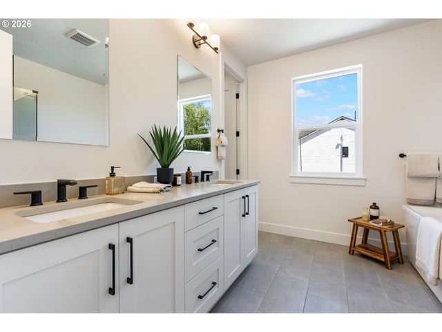 16162 Nw Newberry Ln L 89, Portland, OR 97229