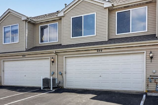644 Lincoln Station Drive 644, Oswego, IL 60543