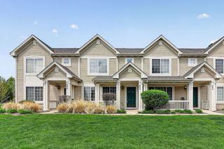 644 Lincoln Station Drive 644, Oswego, IL 60543