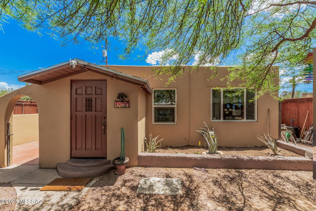 1130 E Spring Street, Tucson, AZ 85719
